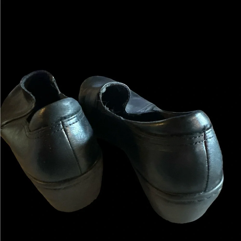 Clark’s Sz 6M Leather Shoes- Arch Support- Best Work Shoes for Hard Floors-Comfy
